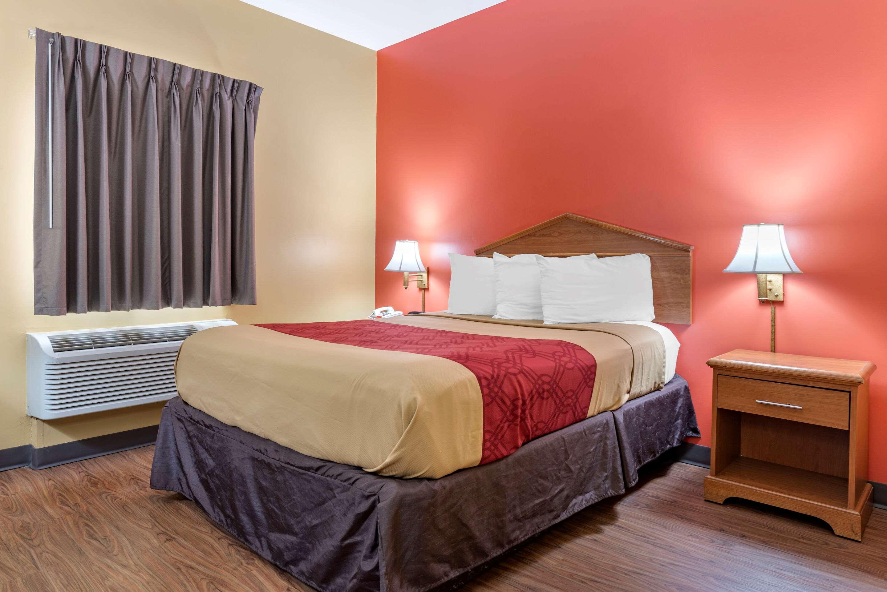 Econo Lodge Louisville Airport Exterior foto