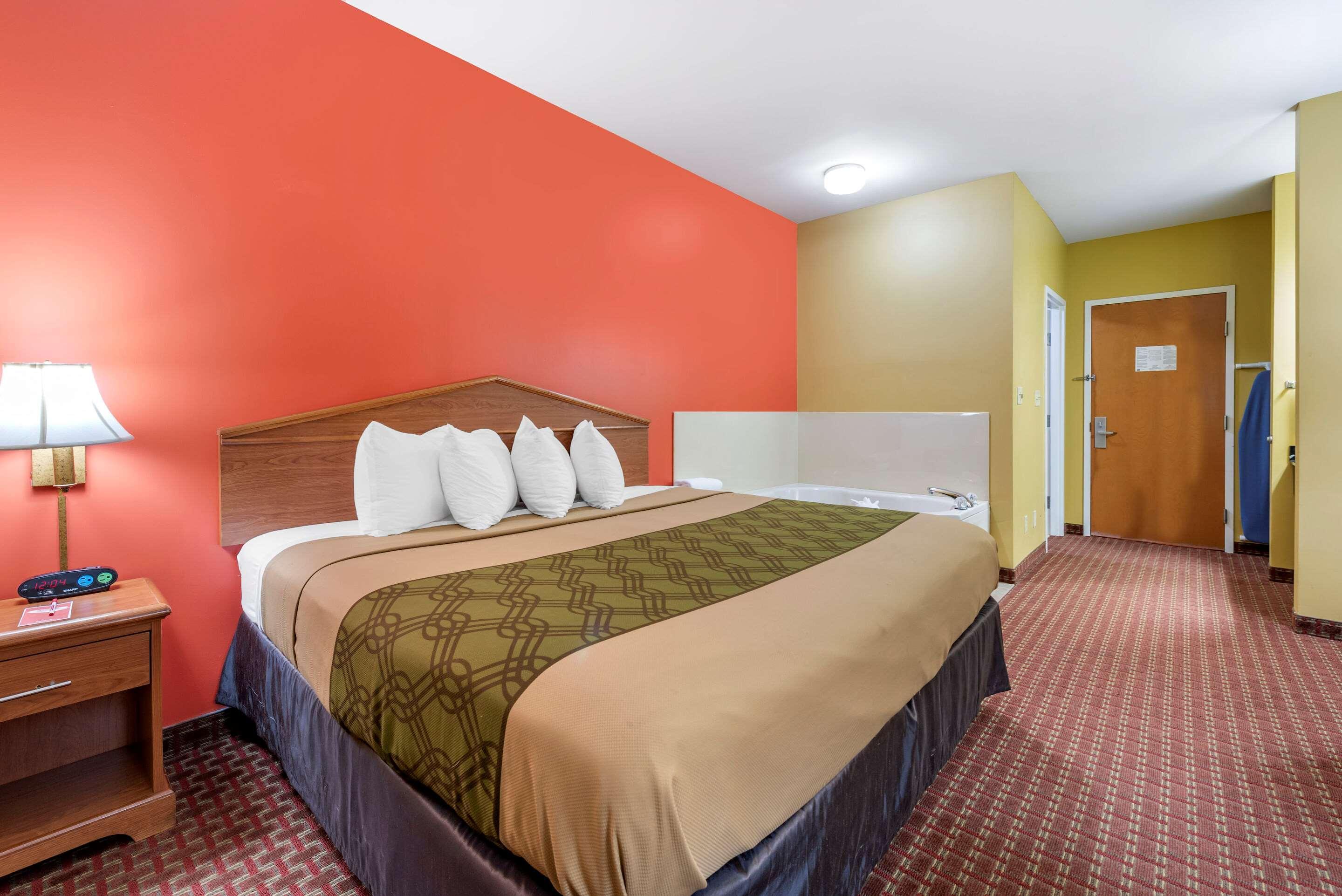 Econo Lodge Louisville Airport Exterior foto