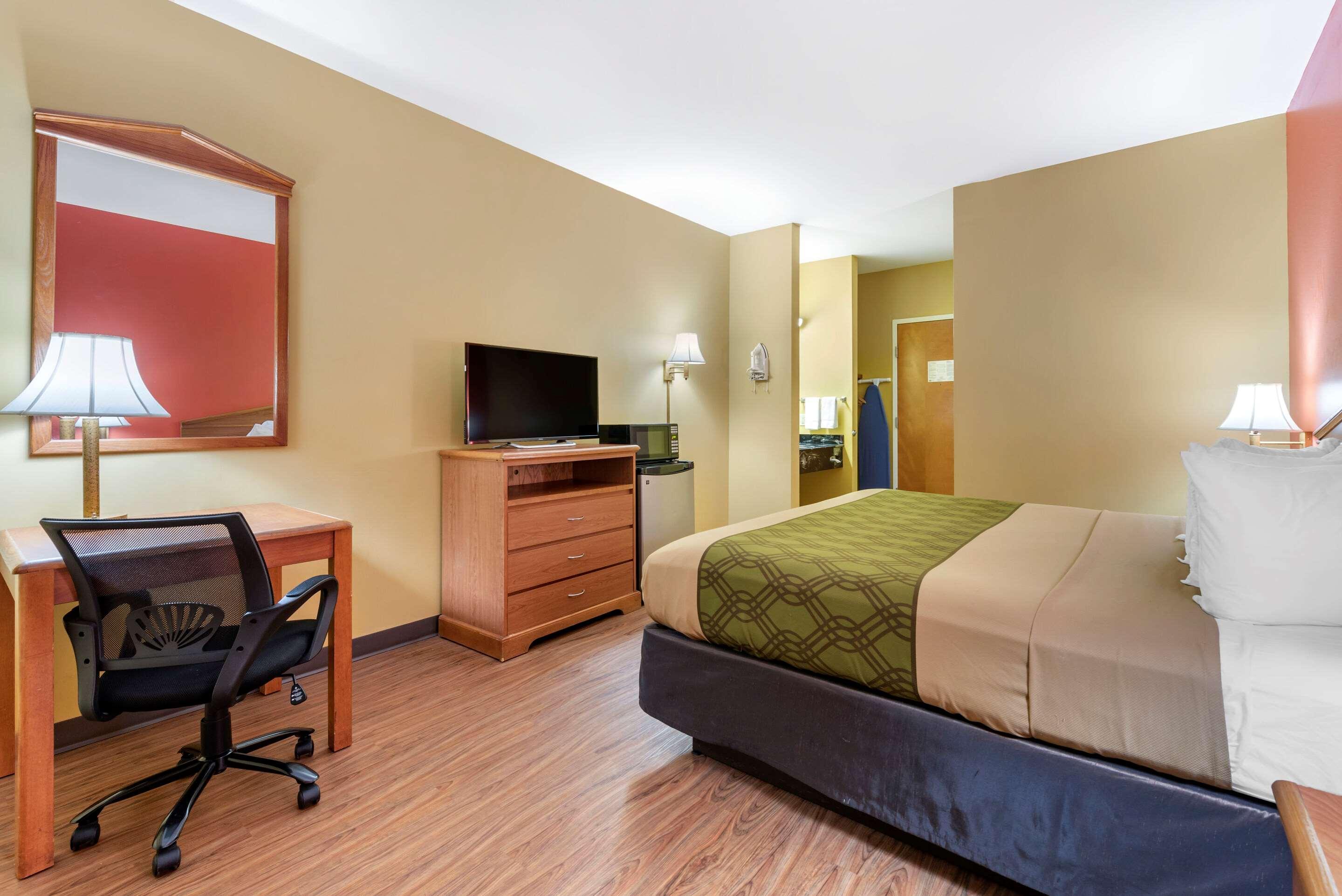Econo Lodge Louisville Airport Exterior foto