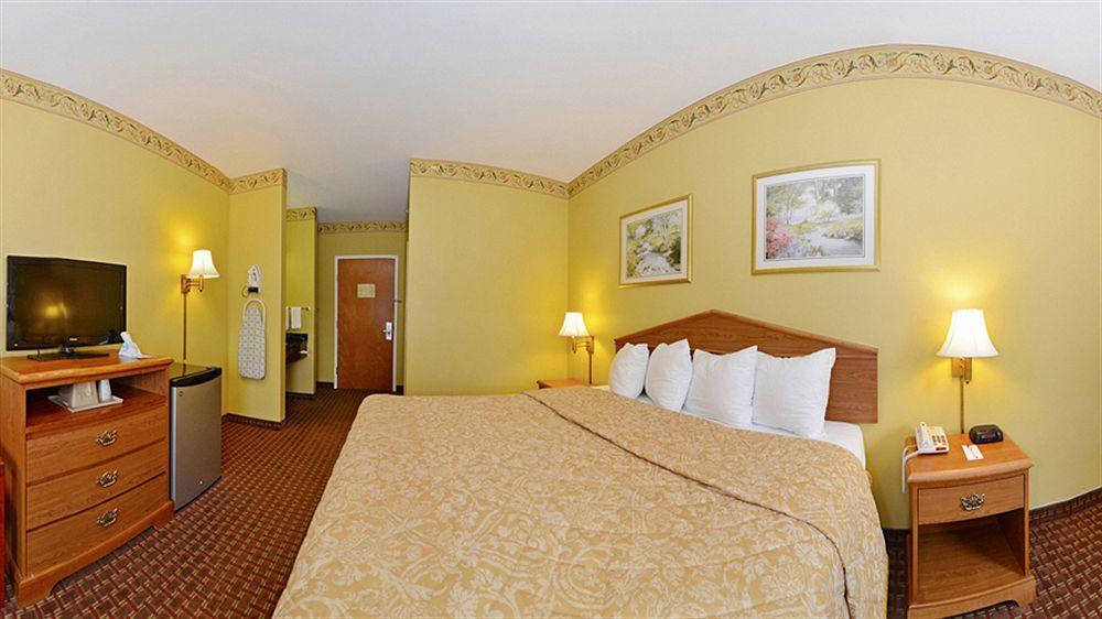 Econo Lodge Louisville Airport Exterior foto